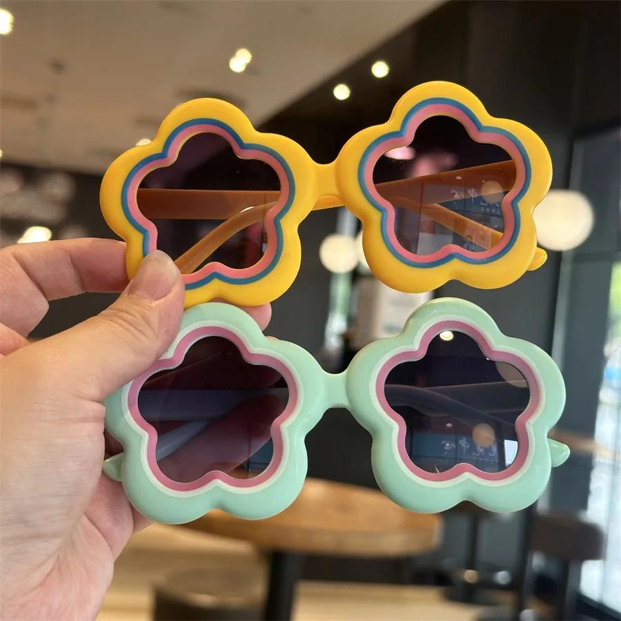 New Flower Shaped Childrens Sunglasses UV400 Protection Fashion Shades for Baby Girl Photography