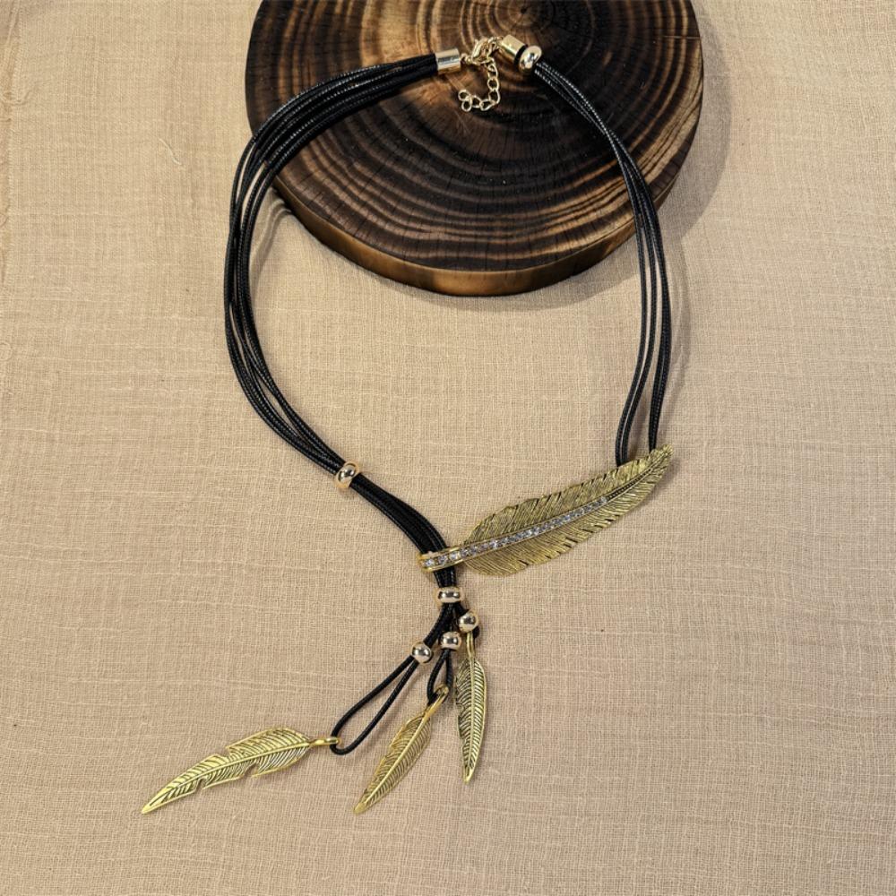 Silver Leather Rope Tassel Necklace Zinc Zinc Alloy Leaves Neck Pendant Golden Feather Necklace Women