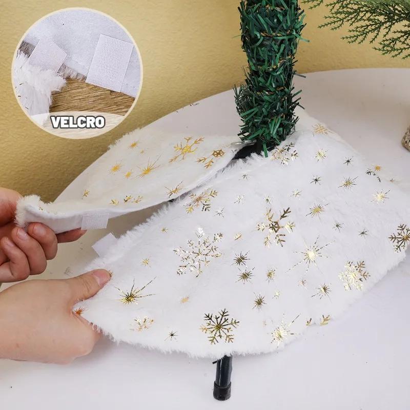 Short Plush Christmas Tree Skirt Xmas Trees Skirts Base Cover Snowflake Santa Claus Snowman Pattern Home Party Xmas Decoration