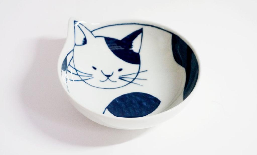 Hasami ware "neco" bowls, set of 4 (wooden box) 303303B600