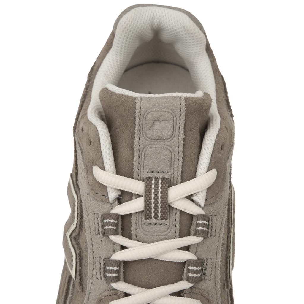 New Balance 204L Mushroom Arid Stone Sneakers Unisex Marroni U204LMMA