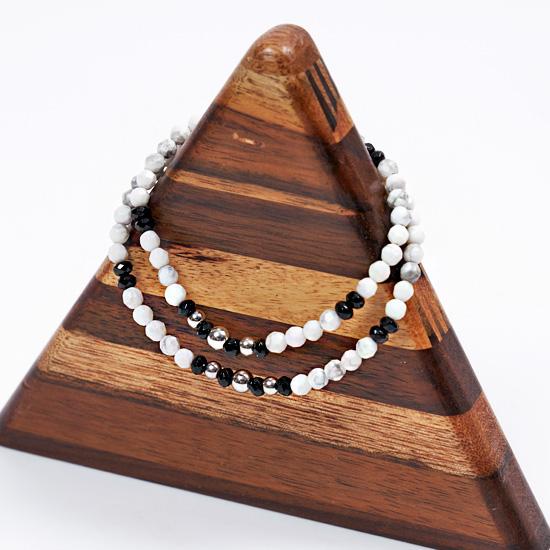 Jbans Classic Black Point White Cut Agate Slim Gemstone Bracelet (C2001-Ac636_Wt)