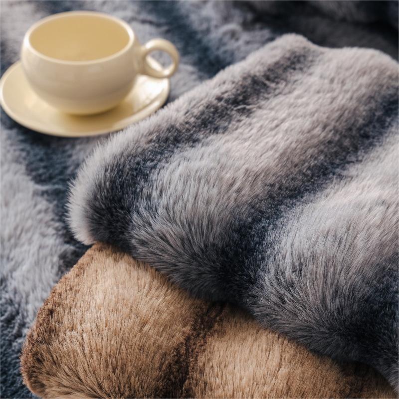 Dicker, warmer, superweicher, rutschfester Plüsch-Sofabezug, moderner, luxuriöser Kaninchen-Plüsch-Sofabezug in L-Form, universelle Couchbezüge