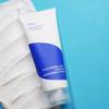 ISNTREE Ultra‑Low Molecular Hyaluronic Acid Cleanser (pH 5.5) – 150ml / KOREA COSMETIC K-Beauty Korean