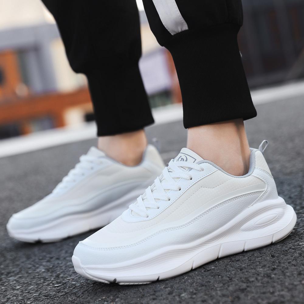 Men's Shoes New Leather Thick Men's Casual Sports Shoes Cold Sticky Process Lightweight Soft Sole Men's Running Shoes