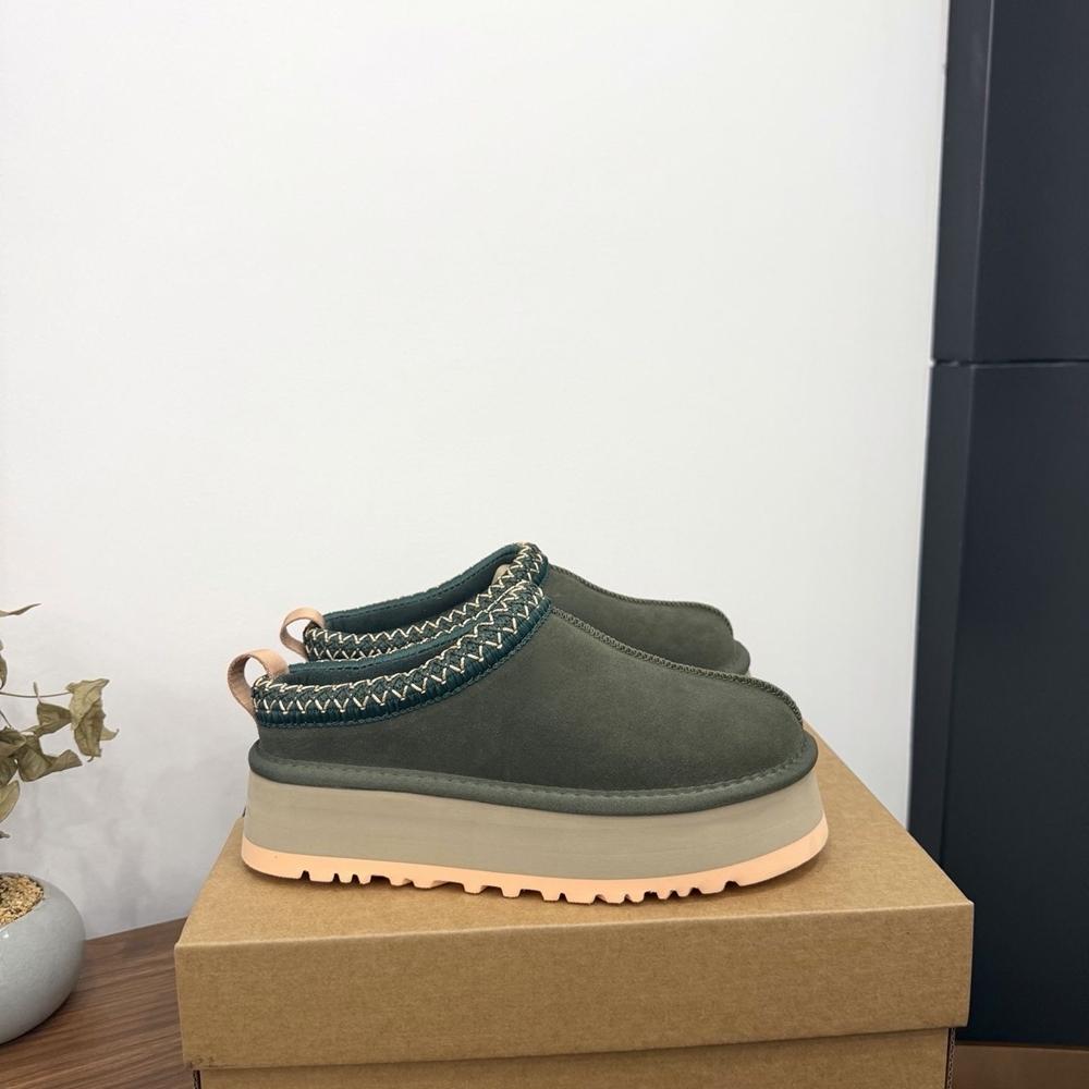 Anti-Slip Tazz Thick Bottom Mini Snow Boots Women's Winter Fleece Lined Warm Fur Slippers Toe Covering Slippers Cotton Shoes