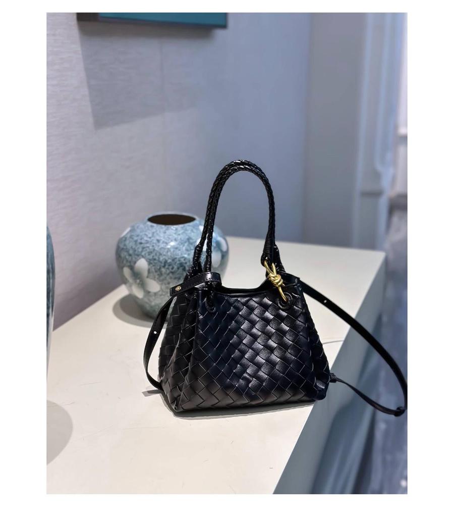 Geantă Coș Împletit din Piele Naturală B 2024 - Capacitate Mare, Stil Shu Qi, Coș de Legume din Piele de Vacă, Femei.