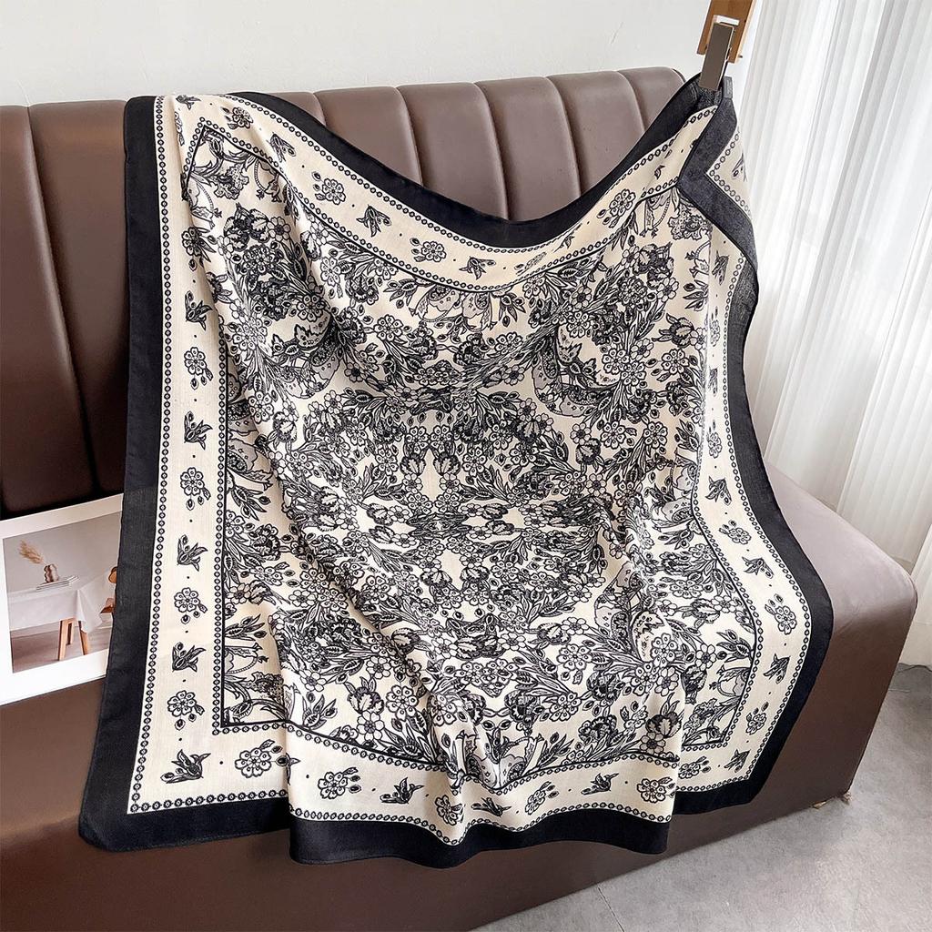 90*90Cm Retro Printed Square Scarf Women Imitation Silk Scarves Bandanas Summer Travel Shawl Wraps Elegant Hijab Neckerchief