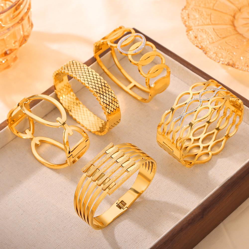 Gold Rhinestone Geometric Multi-layer Titanium Steel Bracelet for Women with Spring Clasp