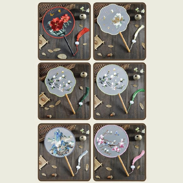 Vintaged Styles Silk Embroidery Round Fan Chinese Dance Fan For Photography And Cultural Activities