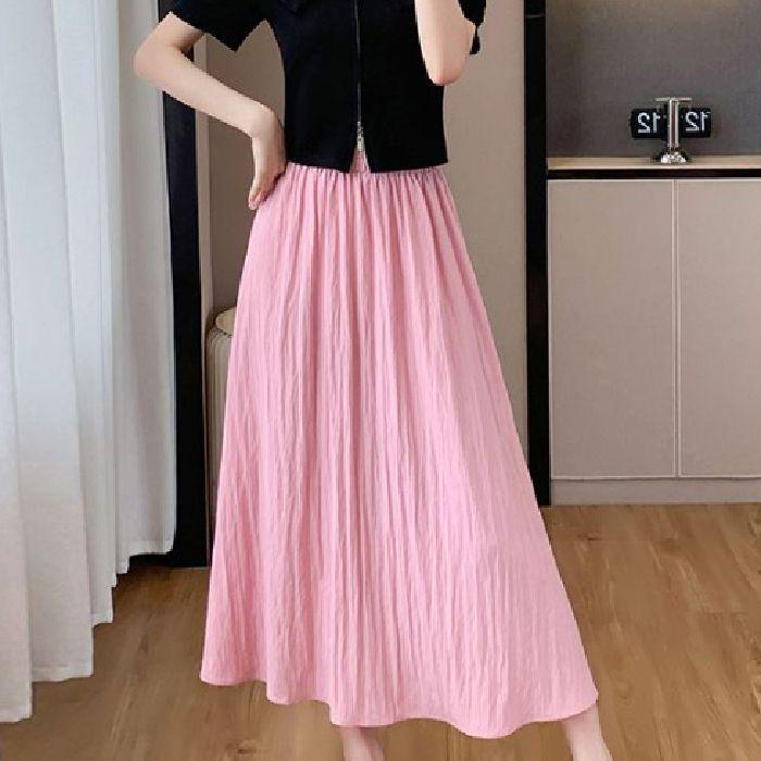 

Комплект из футболки с коротким рукавом и юбки миди с высокой талией больших размеров на лето 2025 M