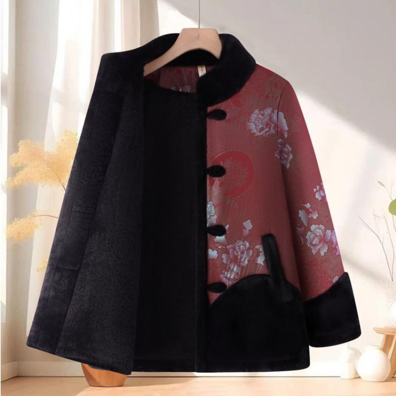 Autumn and Winter Coat Fleece Thickened Thermal Top Women's Old Lady Clothes Stand Winter