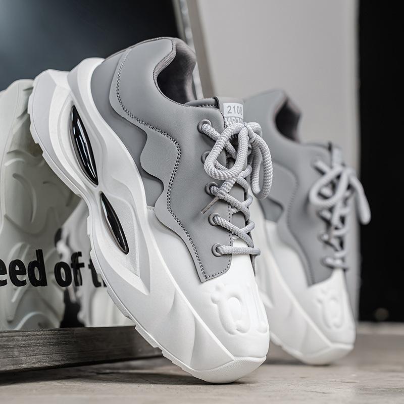 Spring explosion 2025 new men's shoes low-top versatile comfortable casual platform Korean version of trendy dad shoes