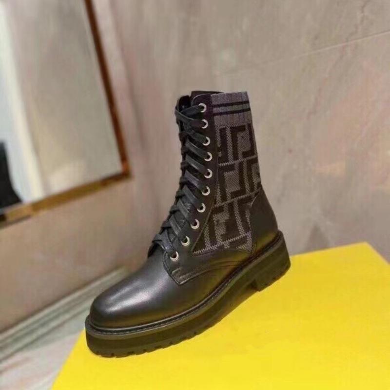 

Europe, America, the Middle East, Dubai, Singapore, Malaysia, Russia, classic cowhide splicing fly-woven lace-up Martin boots 42 customized, non-returnable
