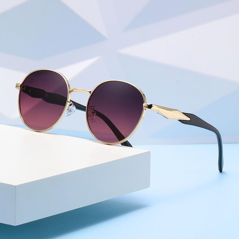 

Metal circular frame sunglasses - fashionable and trendy - UV protection - sunblock sunglasses - 2412