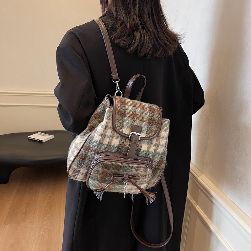2025 niche women's bags contrasting color woolen backpack Korean version ins trendy fashion casual tote bag handbag bag