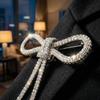 Funkelnde Kristall Schleife Broschen Elegante Mode Anzug Zubehör Geschenk Strassstein Anstecknadel Damen