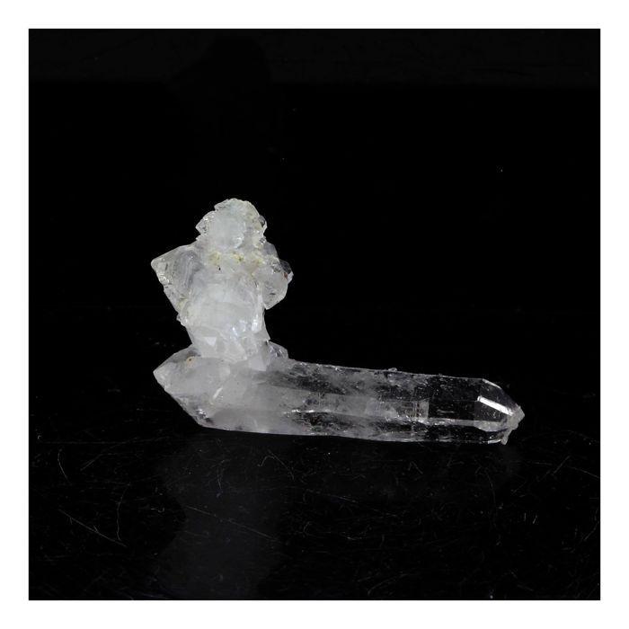 Pierres et Minéraux. Quartz biterminé. 8.75 ct. Puits Brides, La Gardette Mine, Bourg d'Oisans, France.