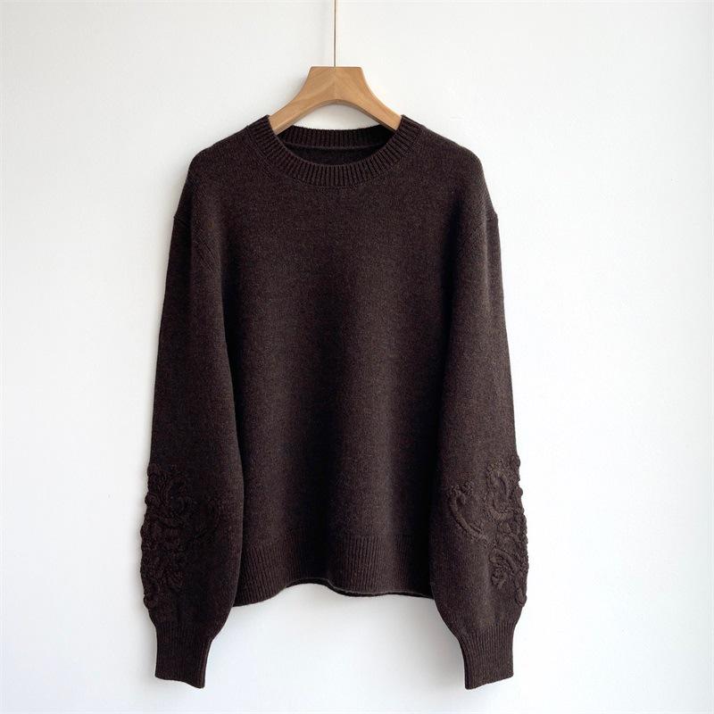 LP Simple Solid Color Cashmere Pullover with Embossed Floral Sleeves