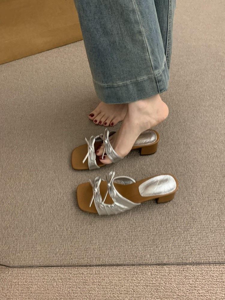 

Slippers women s summer outer wear 2025 new thick heel sandals square head cool slippers with skirt one-word thick high heels 40