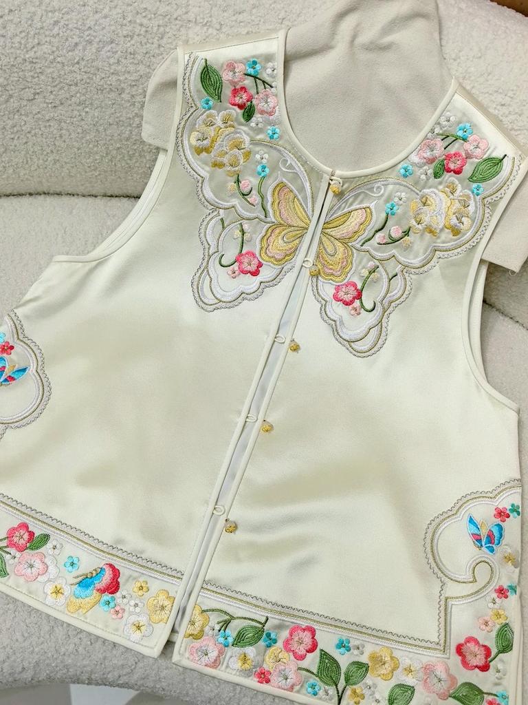 Autumn 2025 Chinese-Style Embroidered Vest with Frog Buttons - Women's Ethnic Short Stand Collar Cardigan