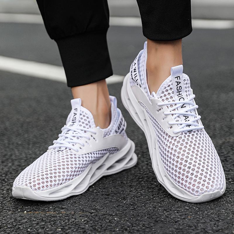 2025 large mesh blade sneakers men's breathable summer men's shoes large size mesh running shoes tide Jinjiang shoes