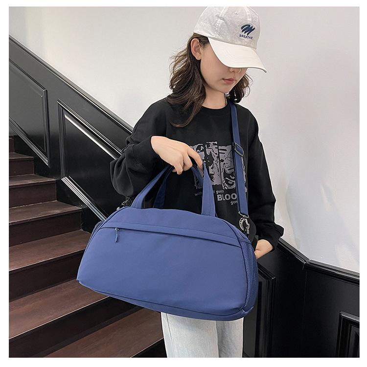 International Casual Travel Bag: Lightweight, Large Capacity, Handheld, with Wet/Dry Separation for Yoga, Swimming, and Fitness.