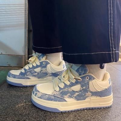 Zapatillas de deporte transpirables de punta redonda y boca baja de nuevo estilo para correr a la moda, zapatos casuales planos y cómodos para mujer para primavera y verano