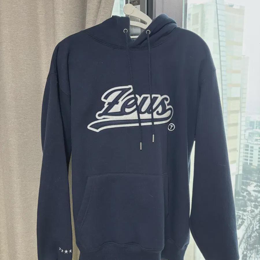 

T1 Hle Zeus T1 Hanwha Zeus Brushed Hoodie