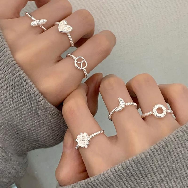 Fashionable Womens Adjustable Open Ring In Unique Geometric Shapes With Luxurious Style For Trendsetters