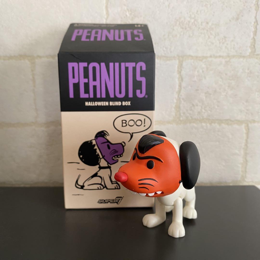 

[USED] PEANUTS Halloween Snoopy SUPER7 Reaction Figure