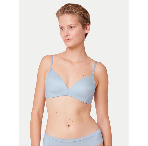 Бюстгальтер без косточек Triumph Body Make-up Soft Touch EU 75C