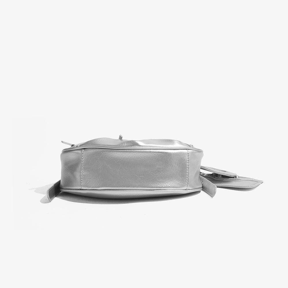 2025 Fashion Trend Tassel Rivet Motorcycle Underarm Shoulder Bag Crossbody for Women