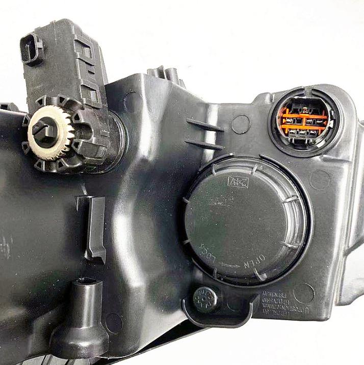 2014-2015 Kia K5 Overseas Pre-Facelift Headlight Assembly with Daytime Running Light