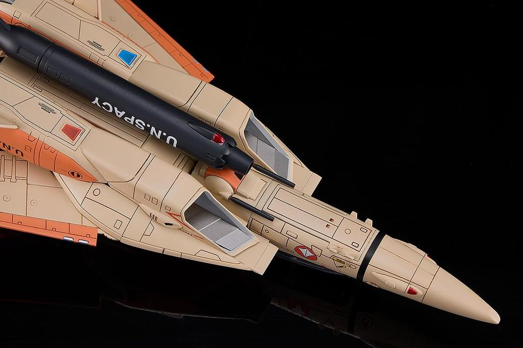 Max Factory PLAMAX Super Dimension Fortress Macross PX17 VF 1D Fighter Valkyrie Scale Assembled Plastic Model 1/72 1/72