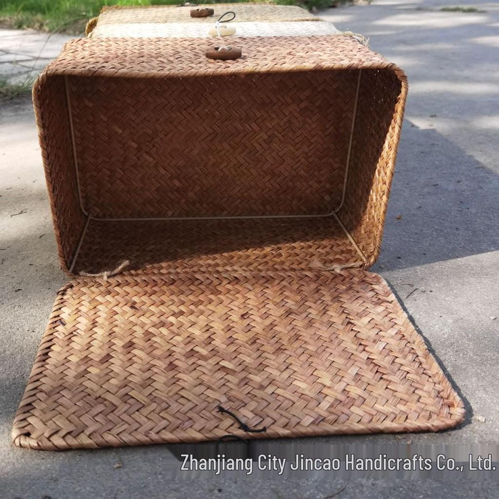 012S Hand-Woven Seagrass Storage & Celebration Box
