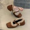 Sapatos Mary Janes Peludos Femininos Salto Alto Bico Quadrado Botas de Neve de Pelúcia Sapatos de Algodão Quentes de Inverno Elegantes Scarpins Mujer