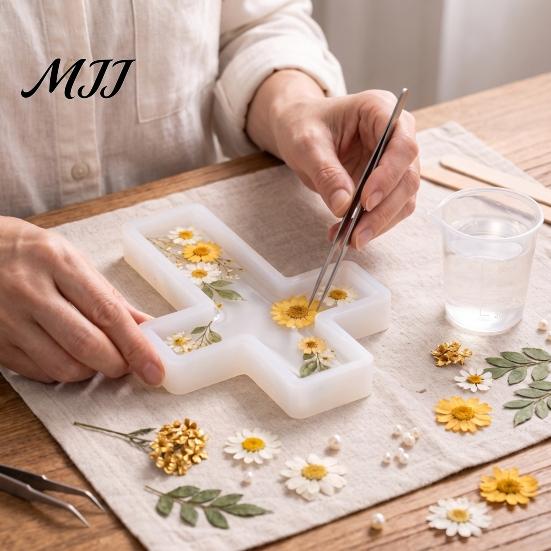 Craft Supplies for Adults Epoxy Resin Kit And Mold Complete Set Beginners, DIY Religious Shape Dried Flower Crafting Art with Silicone Molds, Flowers