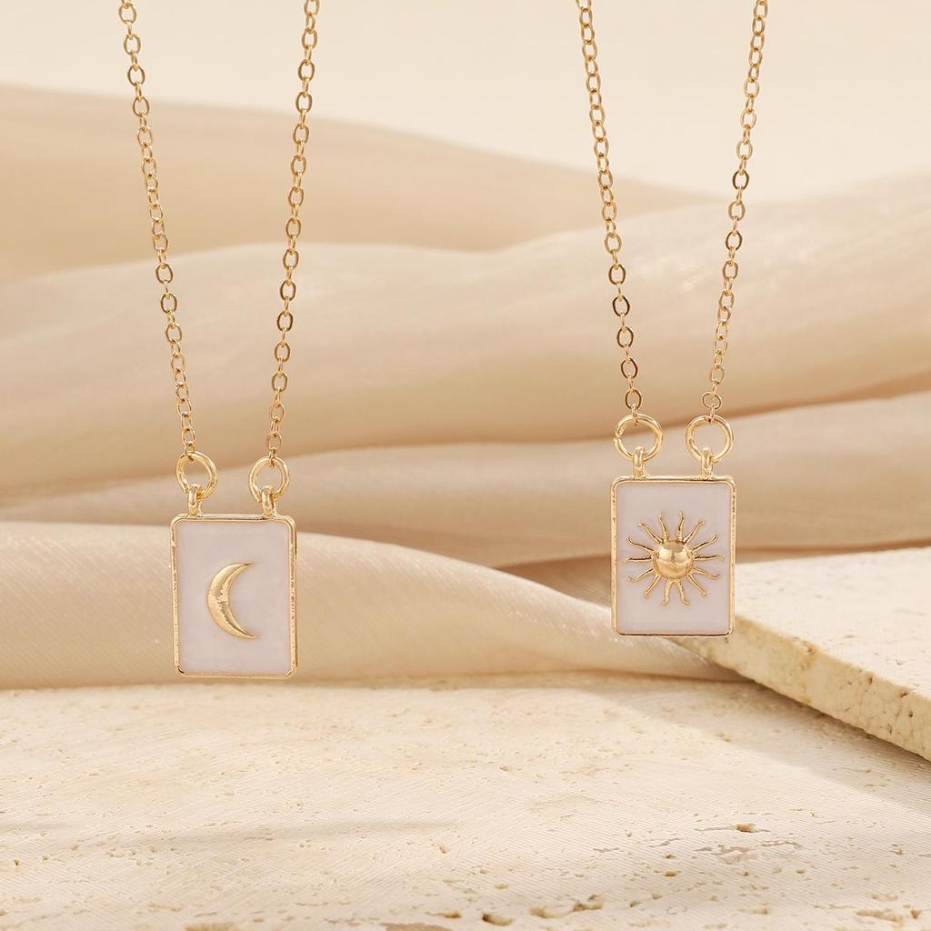 Sun and Moon Magnetic Couple Necklace - Clavicle Chain for Valentine's Day