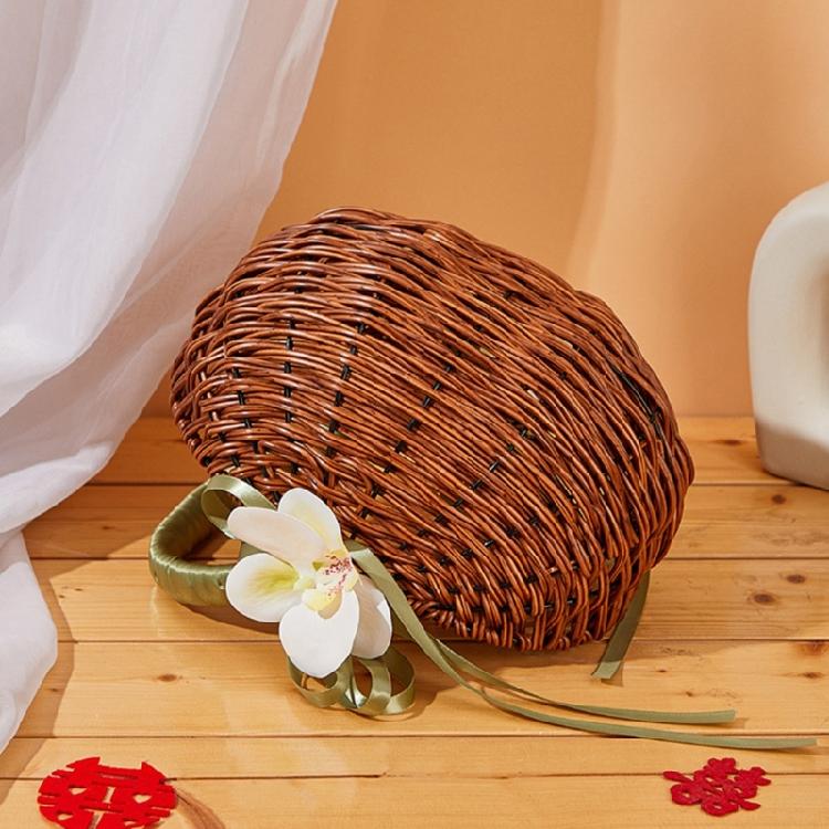 Fashionable Small Wicker Flower Girl Baskets with Pearls Detailing and Ribbon for Wedding Decoration and Candy Storage
