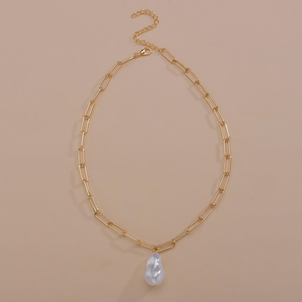 Personalized Creative Design, Irregular Special-shaped Pearl Pendant, Metal Lady Necklace, Collarbone Chain.