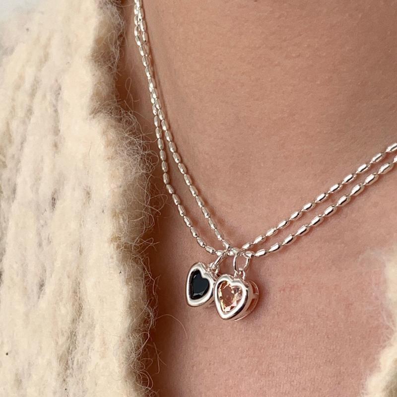 Korean Style Sweetheart Rice Grain Necklace for Women - Simple Peach Heart Clavicle Chain Trendy Sweater Accessory