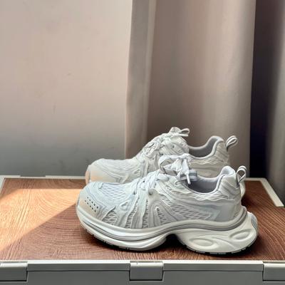 Chaussures de papa à coutures déstructurées en maille quatre saisons pour femmes, printemps et été, nouvelles, à semelle épaisse, respirantes, légères, de sport
