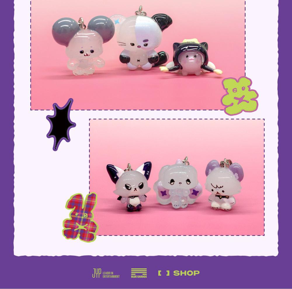 Xdinary Heroes (XDIZ) [XCLUSIVE PARTY] OFFICIAL MD - (Xdinary Monsters MINI CHARM)