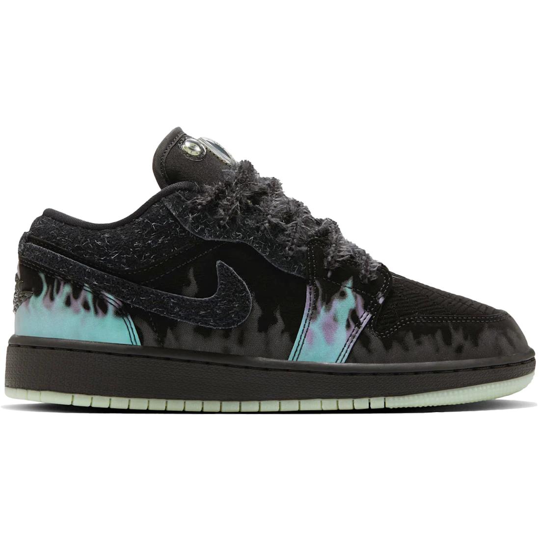 

Sneaker Jordan 1 Low Halloween Fortune Fly (GS)(HQ3442-001) 36