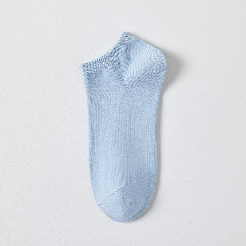 Women's Summer Thin Cotton Ankle Socks - Antibacterial, Odor-Resistant, Breathable, Sweat-Absorbing in Solid White