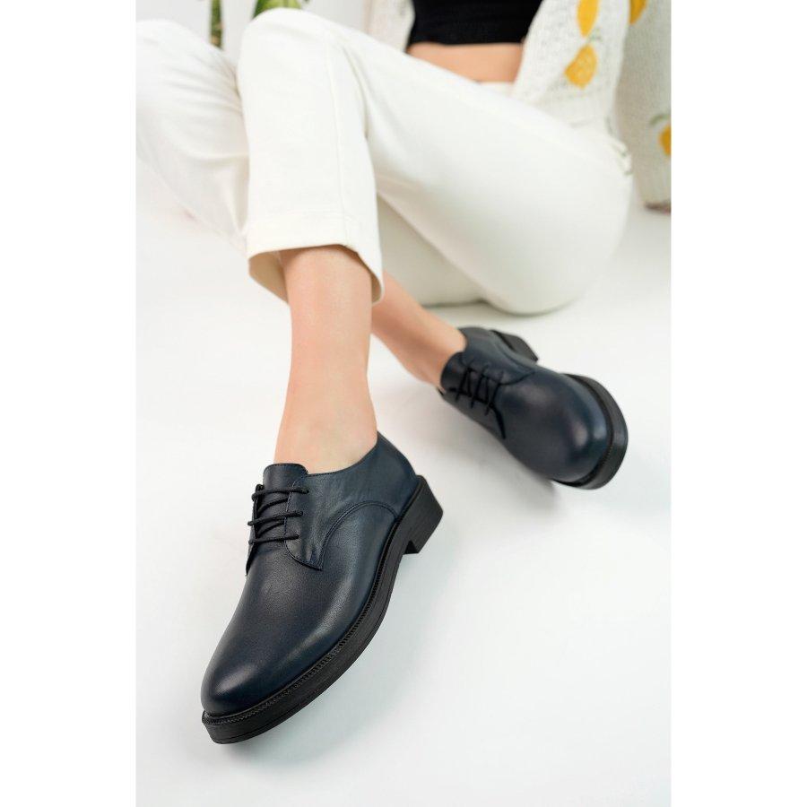 

Женская повседневная стильная обувь из натуральной кожи