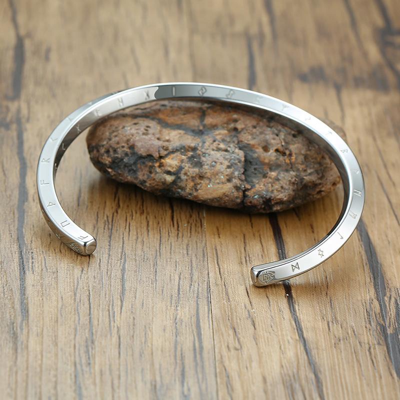 Vnox Vintage Severské Vikingové Náramky na zápěstí pro muže Ošetřená nerezová ocel Mobius Severská mytologie Runy Náramek