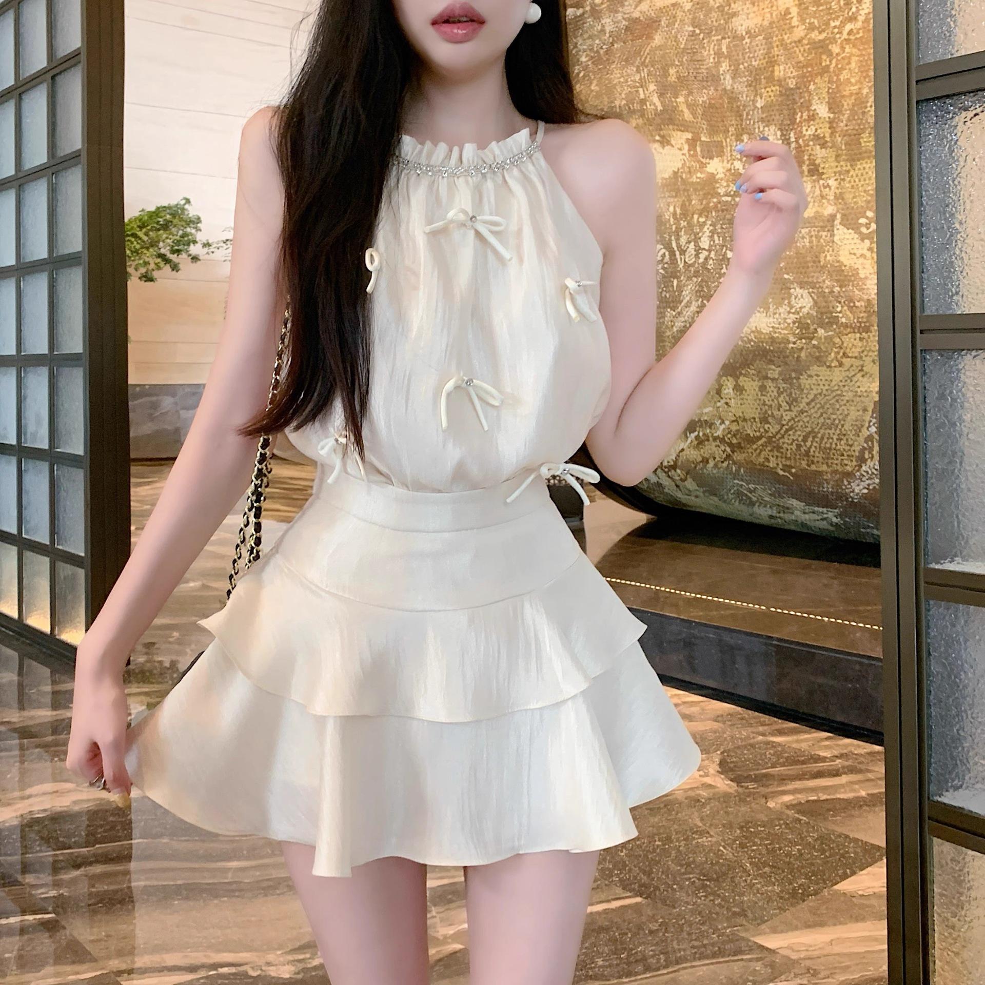 

Pure & Flirty Summer Satin Bow Blouse and High-Waisted Layered Skirt Set S (40-48 kg)