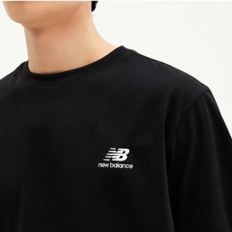 New Balance Half Club Public Small Logo Short Sleeve Tee   Nbnee21013 19